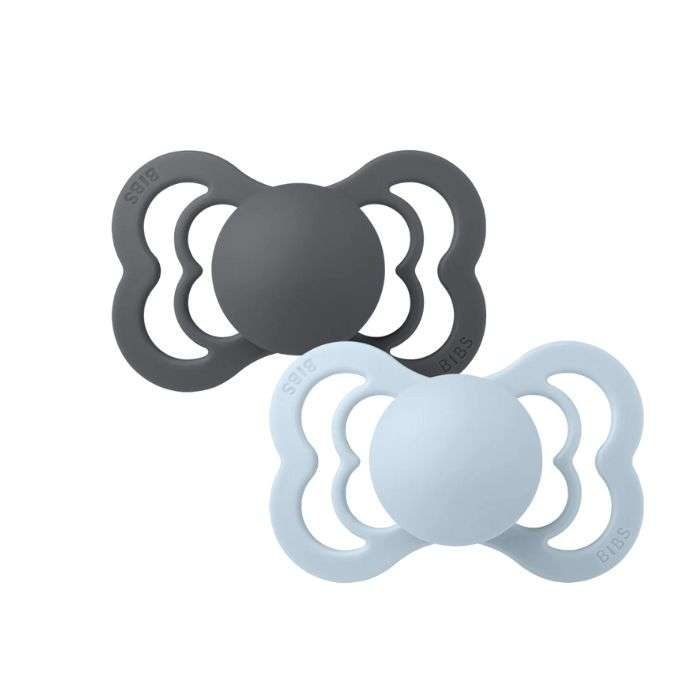 bibs-supreme-silicone-symmetrical-size-2-pack-de-2-iron-et-baby-blue.jpg BIBS SUPREME SILICONE SYMMETRICAL SIZE 2 PACK DE 2 IRON ET BABY BLUE – Image 1